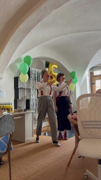 Geburtstagsfeier und offizielle Eröffnung Marktplatz 10 (Dilan Günel)